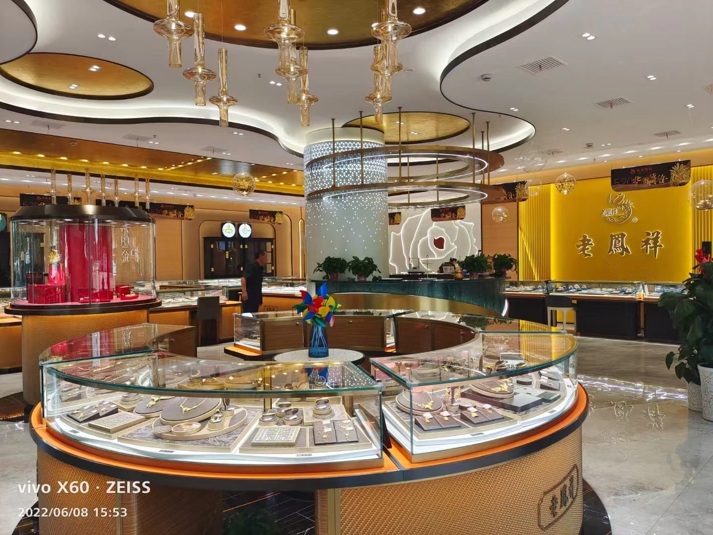 马鞍山老凤祥珠宝照明案例
