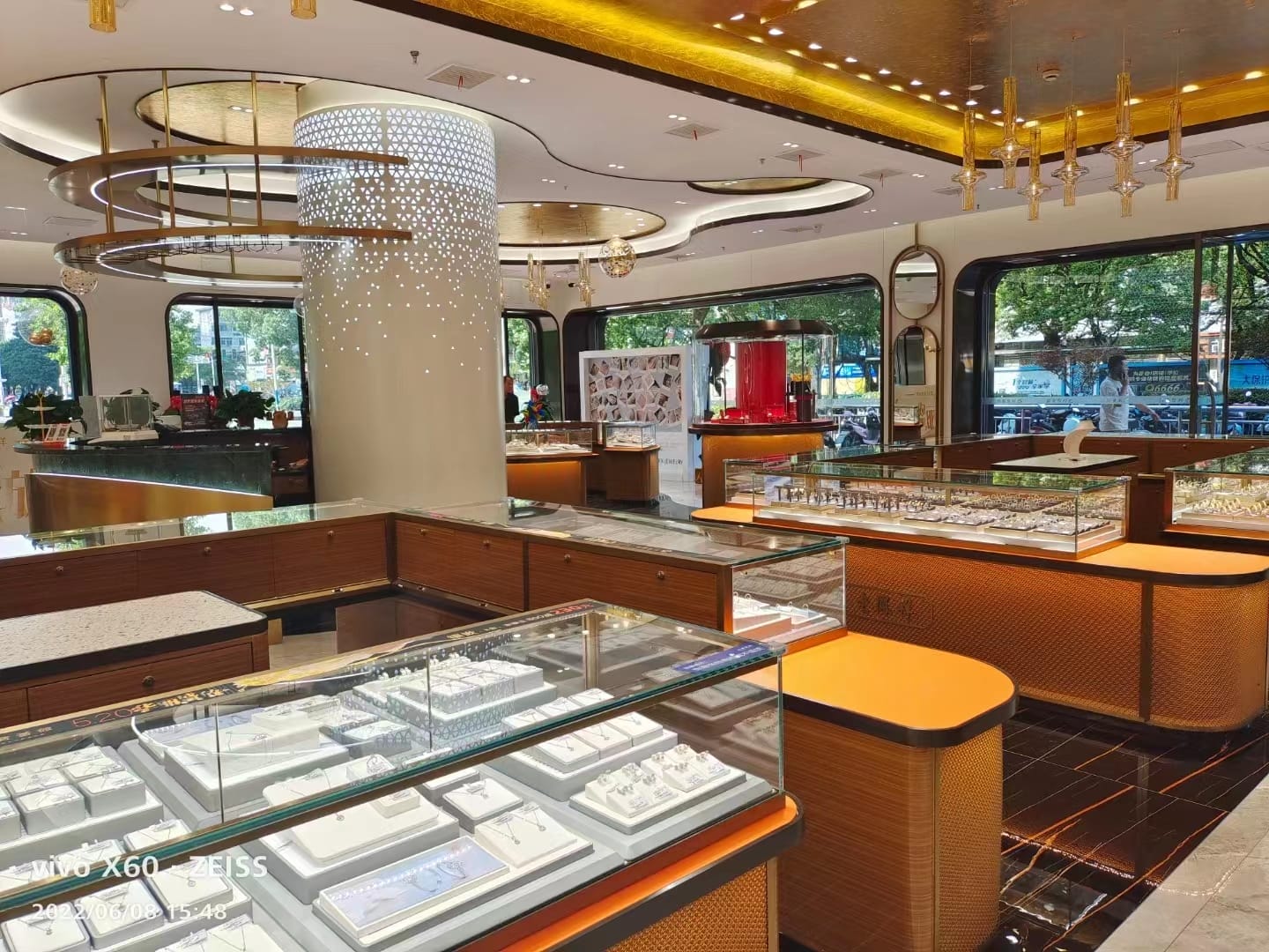 马鞍山老凤祥珠宝照明案例