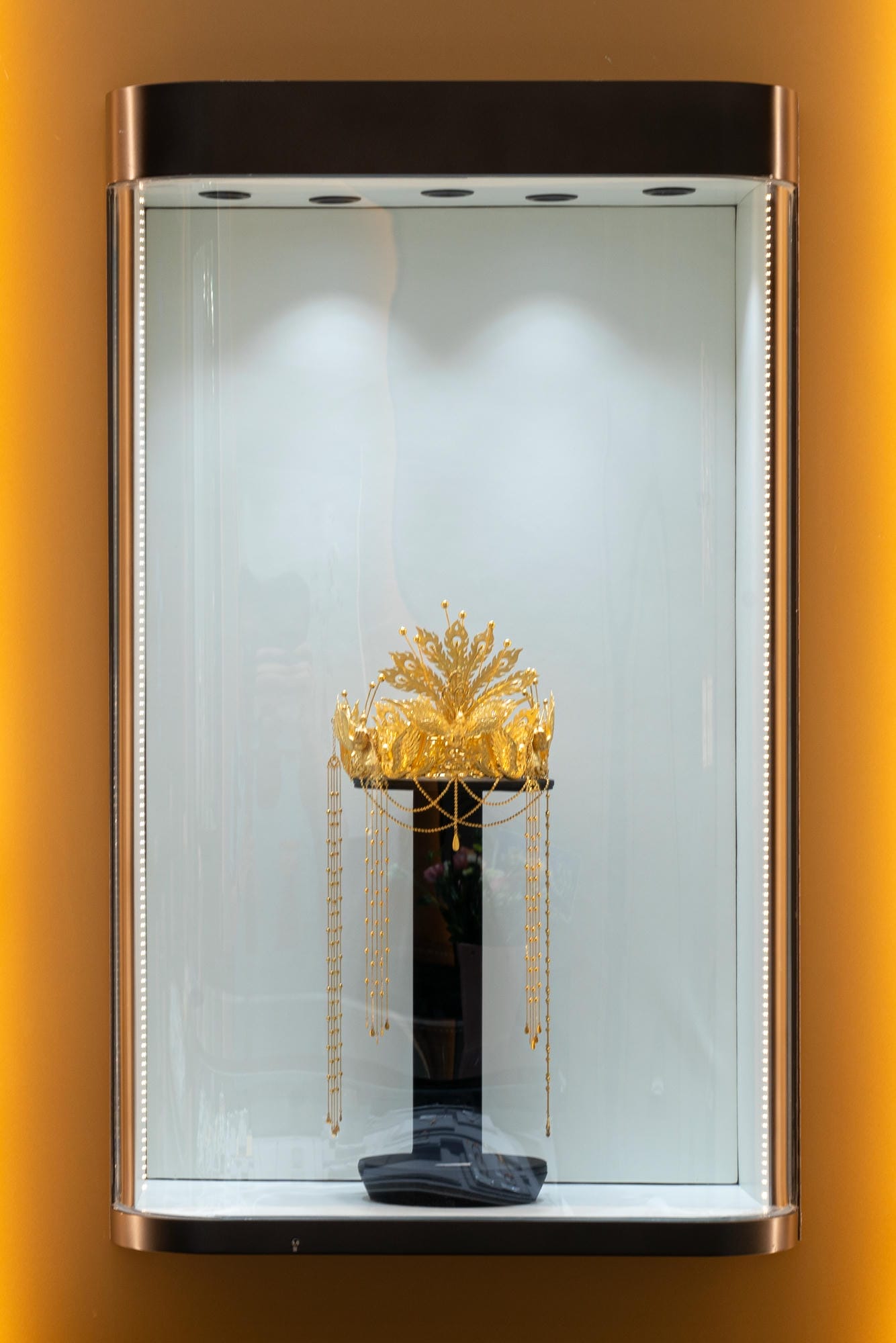 河南郑州老凤祥（亚细亚广场）珠宝照明案例