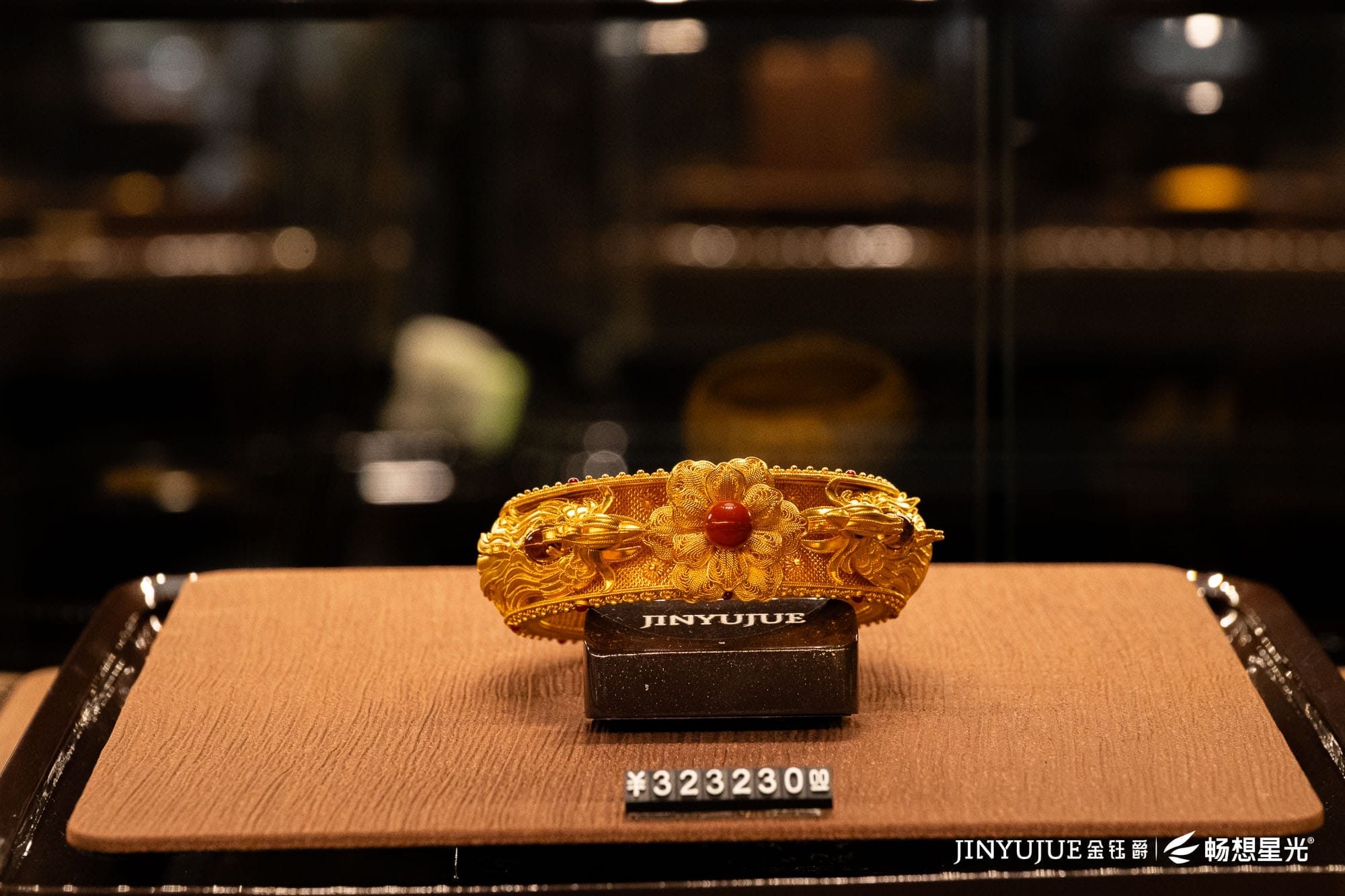 金钰爵珠宝照明案例：用光影科技重构高端珠宝美学体验