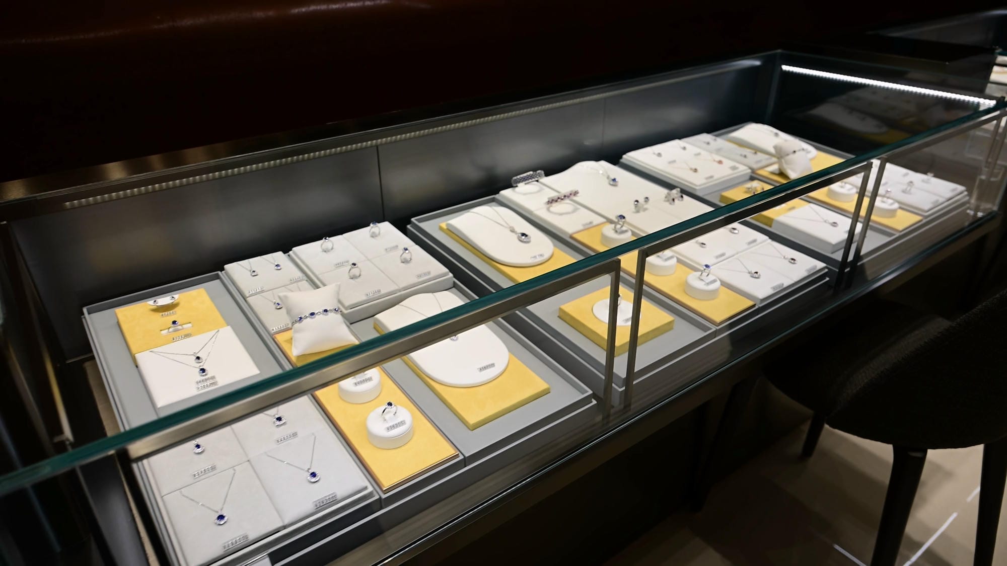 合肥万象城周大福荟馆2.0珠宝照明案例